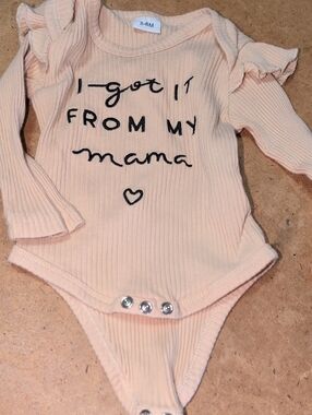 Baby Beige Ribbed Long-Sleeve "I Got It From My Mama" Onesie Size 3-6M